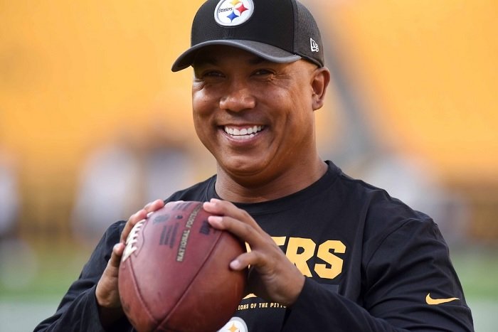 Steelers Should Consider Hiring this Man as a New WR Coach
