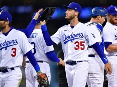 Los Angeles Dodgers Still Showing Interest in Free Agent All-Star Closer