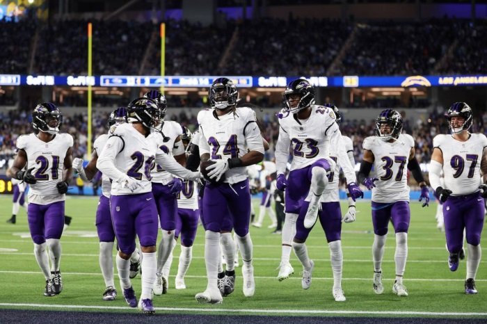 Baltimore Ravens Have Tough Task Holding Onto No. 1 AFC Seed