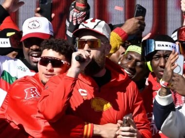 Travis Kelce Drunkenly Sings ‘Friends in Low Places’ at Chiefs 2024 Super Bowl Parade