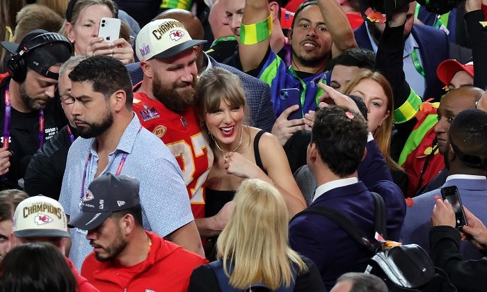 Taylor Swift Finally Gives Travis Kelce His Long-Awaited Social Media Hard Launch