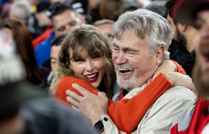 Taylor Swift Subtly Shouts Out Travis Kelce's Dad in 'So High School'