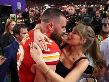 Taylor Swift's 'Little Move' When Seeing Travis Kelce Goes Viral