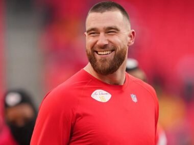 Chiefs Christmas movie stars leave Travis Kelce a hilarious note in his locker